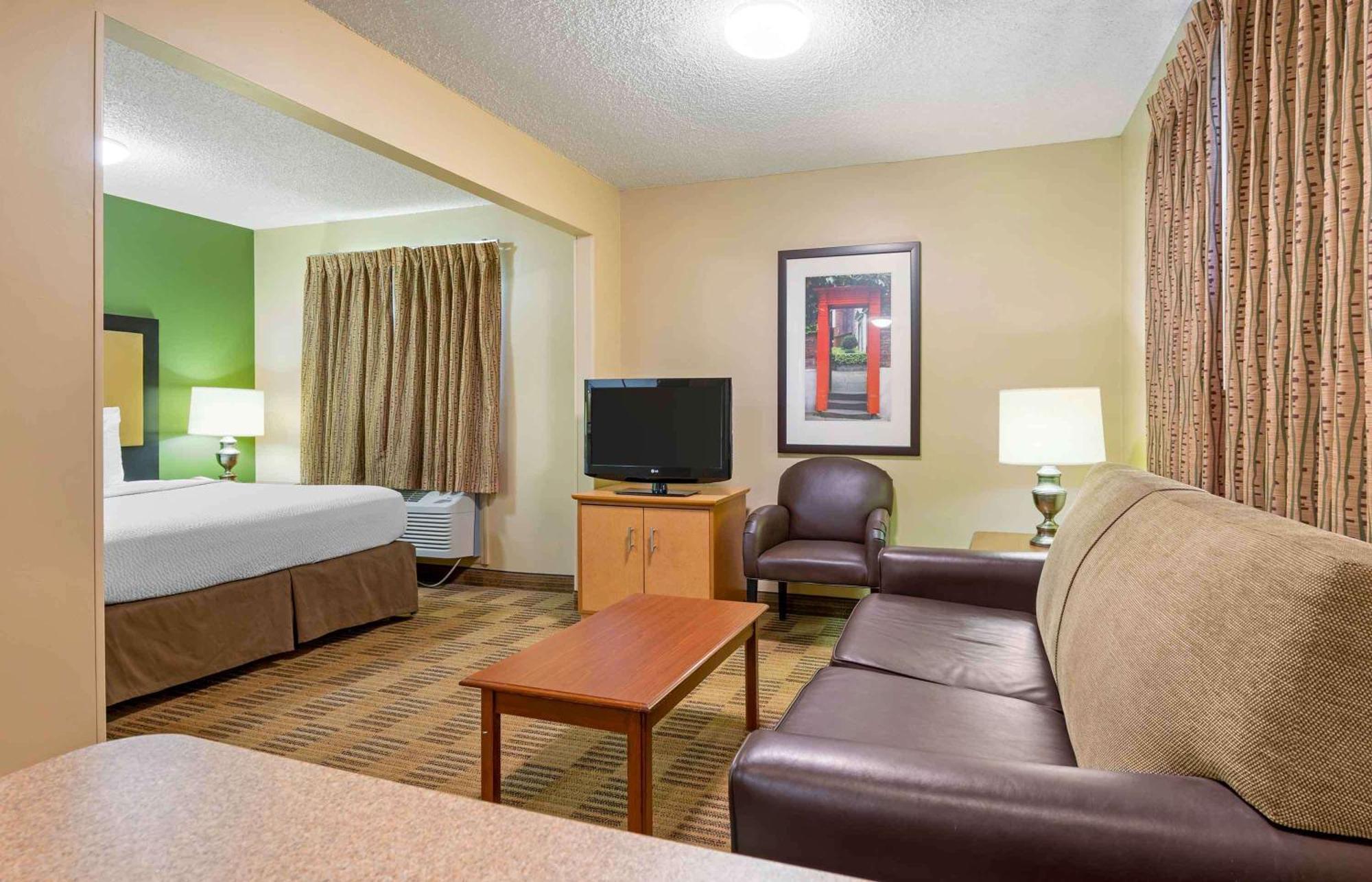 Hotel Extended America - Charleston - Northwoods Blvd