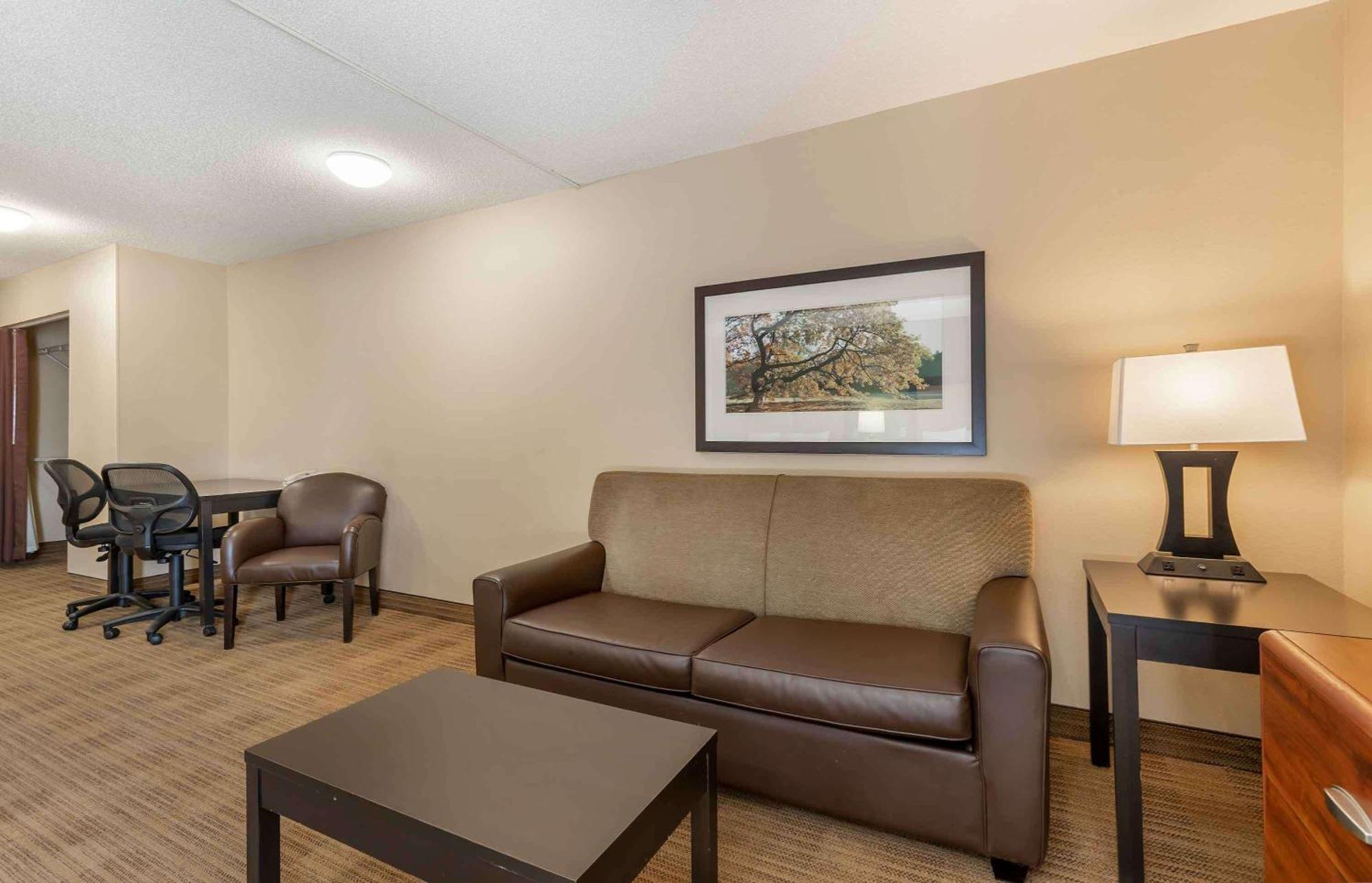 Extended America - Charleston - Northwoods Blvd Hotel North Charleston