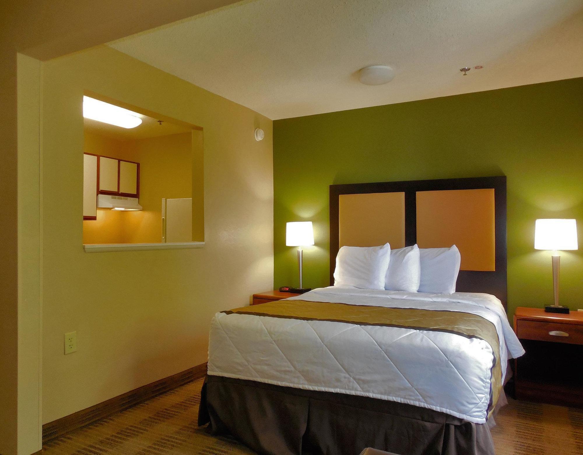 Extended America - Charleston - Northwoods Blvd Hotel North Charleston